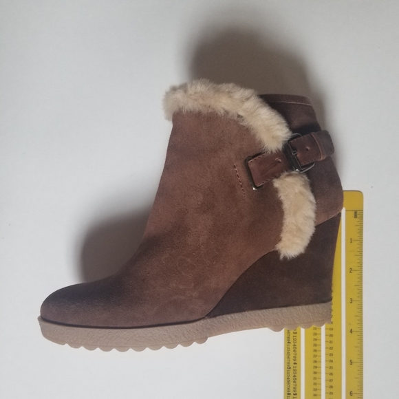 AQUATALIA Christa Suede Ankle Weatherproof Booties in Chestnut, Size 7 1/2 - Picture 4 of 7